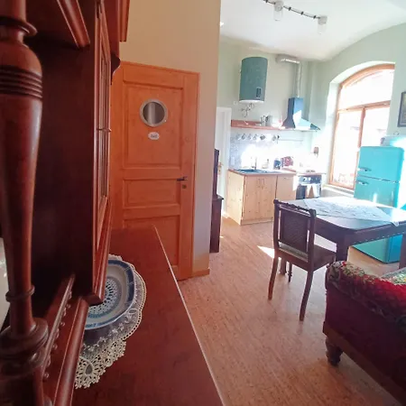 Antik דירה גותה